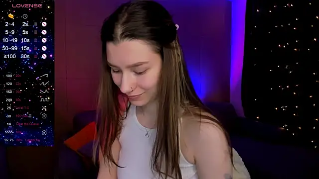 LinaBlossom  online show from March 5, 2026, 4:53 am