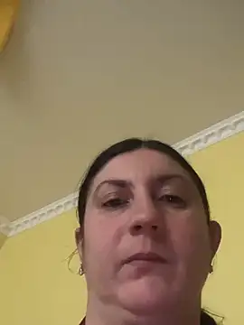 Snapshot of oksana1990 chatting on November 11, 2025, 7:03 am oksana1990 online show from November 11, 2025, 7:03 am