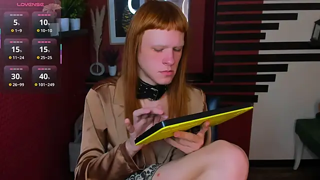 Snapshot of ChloeValentinee chatting on January 5, 2026, 5:27 pm ChloeValentinee online show from January 5, 2026, 5:27 pm