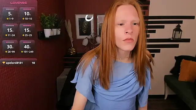 Snapshot of ChloeValentinee chatting on October 22, 2025, 11:31 am ChloeValentinee online show from October 22, 2025, 11:31 am