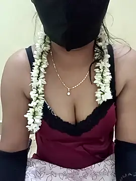 jasminetaml online show from December 14, 2025, 9:53 pm