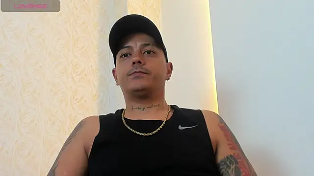 MaximoHall86 online show from October 11, 2025, 12:17 pm