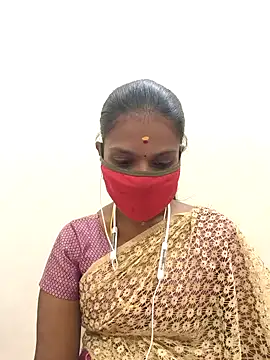 Snapshot of Tamil_Yalini12 chatting on February 21, 2026, 5:04 pm Tamil Yalini12 online show from February 21, 2026, 5:04 pm