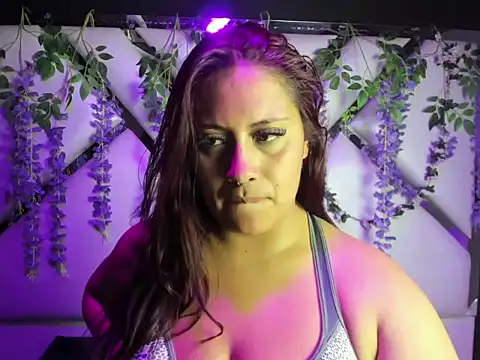 CarlaWhatson18 online show from October 21, 2025, 7:13 pm