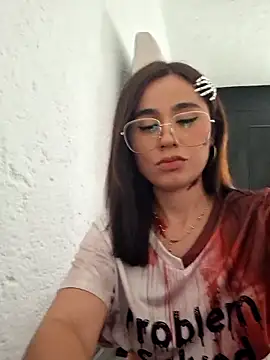 Akane24 online show from November 1, 2025, 8:25 pm