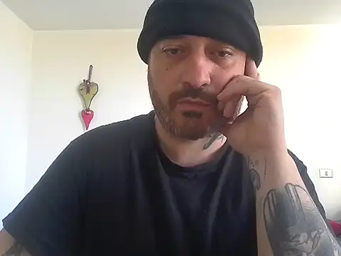 hhhxxx1177 online show from October 29, 2025, 10:47 am