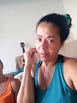 lucineia7 online show from February 17, 2026, 8:28 pm