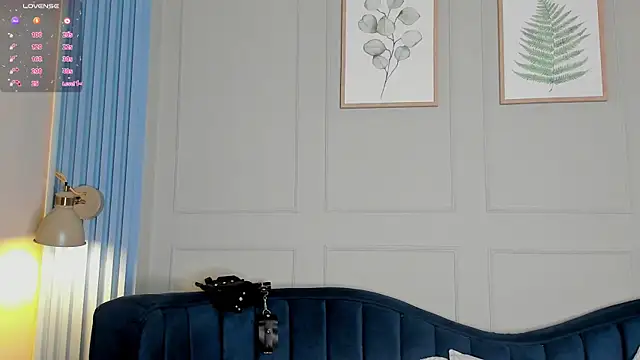 AlisonCold online show from November 13, 2025, 7:51 pm