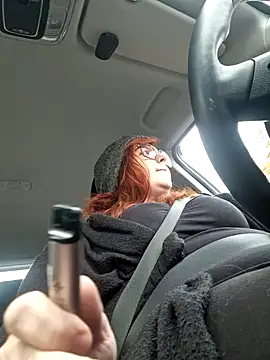 Chrissiosaurus online show from October 15, 2025, 12:13 pm