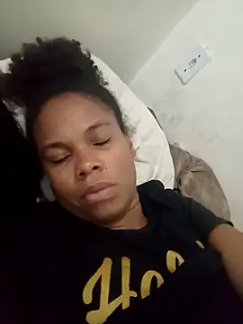 PrettahSantos online show from October 7, 2025, 6:09 pm