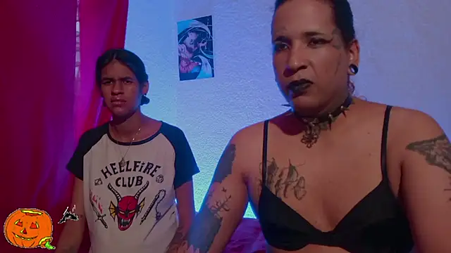 Couple Moth666 online show from October 29, 2025, 10:42 pm