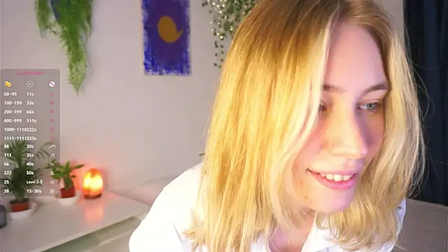 HoneyRay online show from October 20, 2025, 3:12 pm