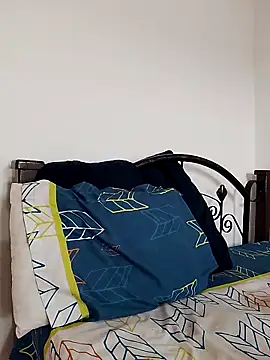 LATINO27CM online show from October 7, 2025, 7:59 pm