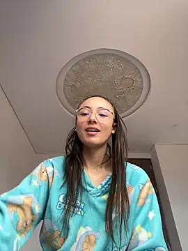 Innerpeace  online show from October 4, 2025, 8:10 pm