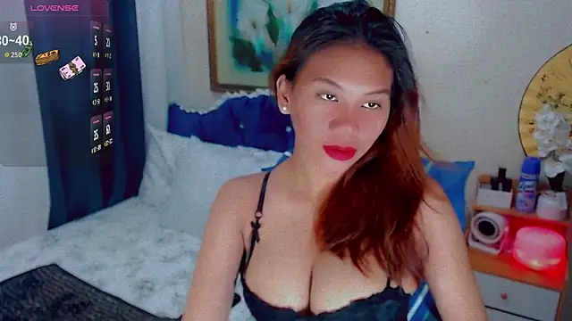 Prettypreggy online show from November 18, 2025, 1:10 am