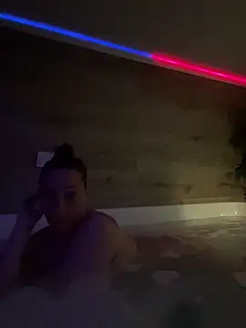 Reine du Vice84 online show from February 23, 2026, 1:40 am