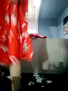 transreyna online show from February 21, 2025, 1:33 am