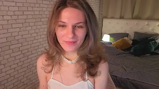 CipherellaFure online show from November 7, 2025, 1:37 pm