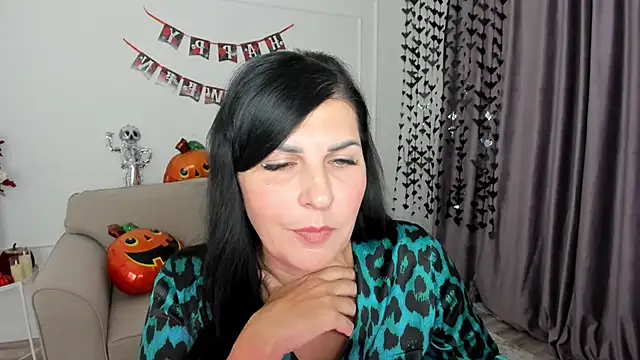 Moon Veloure1 online show from October 19, 2025, 3:31 am