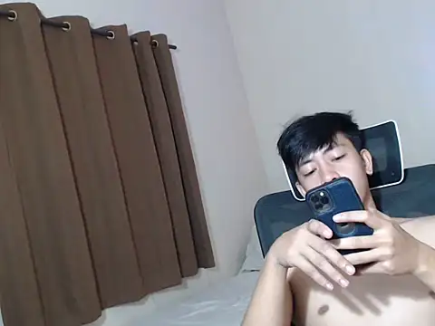 niel cumshow online show from October 30, 2025, 8:17 pm