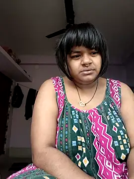 Snapshot of Deborbhavi222 chatting on February 3, 2026, 2:43 am Deborbhavi222 online show from February 3, 2026, 2:43 am