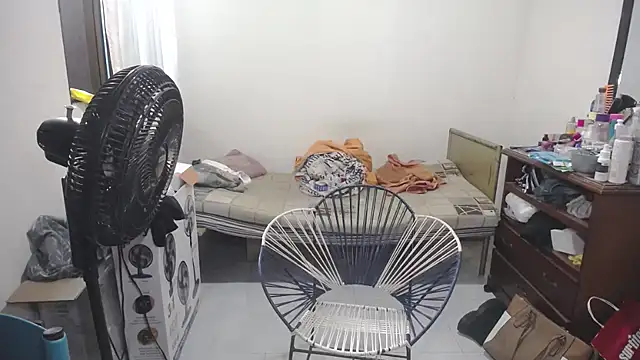 Mirage Sertori online show from December 19, 2025, 3:36 pm