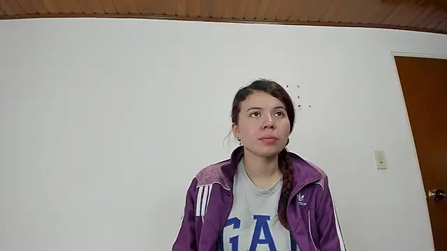 Valen tina online show from October 9, 2025, 12:28 pm