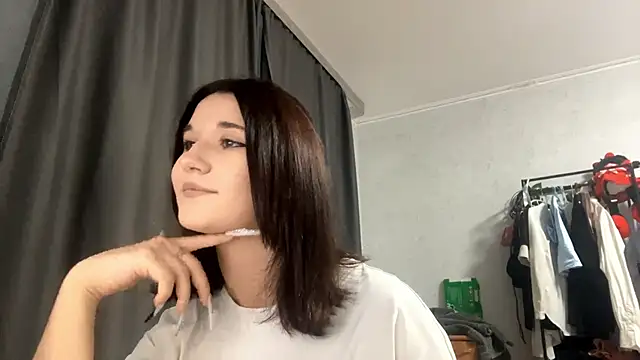 Nana Neko online show from October 2, 2025, 3:15 pm