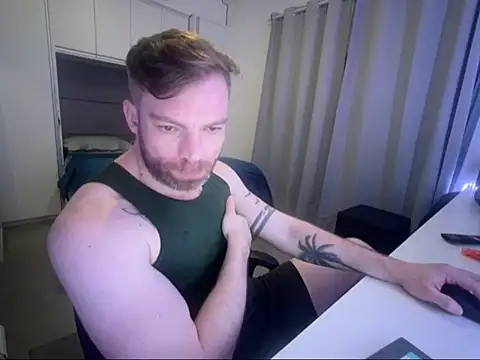 Snapshot of MBORASOVISK chatting on October 11, 2025, 11:28 pm MBORASOVISK online show from October 11, 2025, 11:28 pm