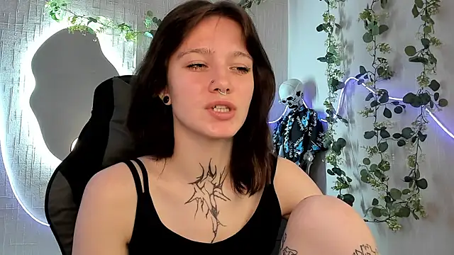 Elastikisss online show from April 15, 2026, 7:36 am