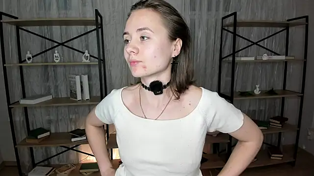 Crysta1Eva  online show from June 27, 2026, 7:31 pm