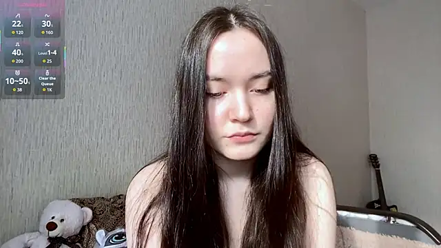 VividSienna online show from March 6, 2026, 10:21 am