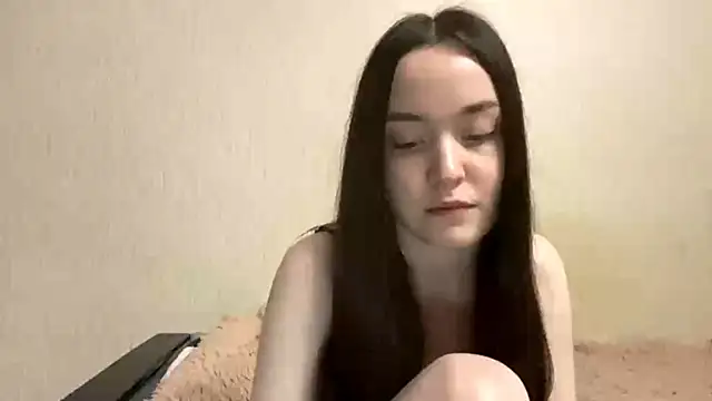 VividSienna online show from October 21, 2025, 12:26 pm