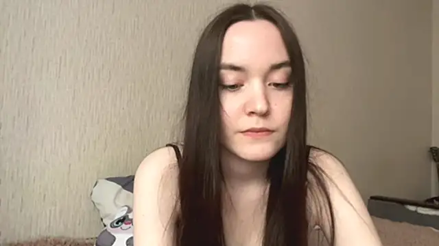 VividSienna online show from April 3, 2026, 12:33 pm