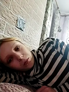 Ponka2011 online show from October 13, 2025, 5:31 am