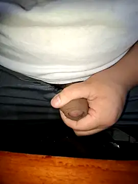 Snapshot of Ferxxhux chatting on September 21, 2025, 7:08 pm Ferxxhux online show from September 21, 2025, 7:08 pm