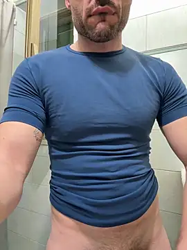 giovan2020 online show from February 24, 2026, 6:25 am