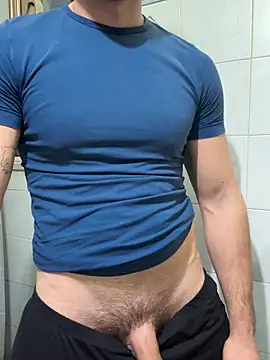 giovan2020 online show from February 2, 2026, 10:09 pm