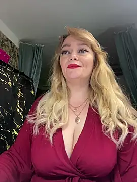 Sweet-blonde online show from May 29, 2026, 9:43 pm
