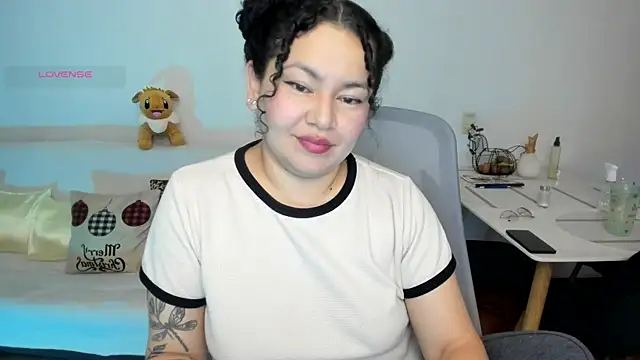 Chubby Licius online show from December 1, 2025, 11:27 pm