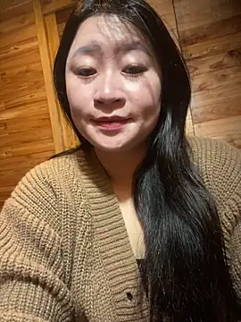 Snapshot of violet-00 chatting on February 18, 2026, 1:36 am violet-00 online show from February 18, 2026, 1:36 am