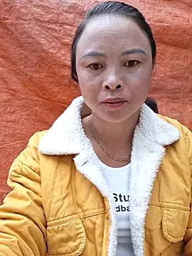 xuxulovezz online show from September 25, 2025, 12:27 am