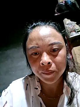 xuxulovezz online show from October 10, 2025, 7:58 pm