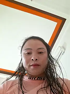 xuxulovezz online show from November 22, 2025, 9:08 am