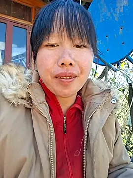 helenzz online show from November 28, 2025, 5:51 am