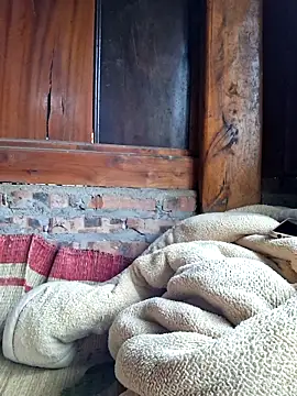 helenzz online show from October 25, 2025, 12:54 am