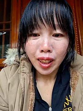 helenzz online show from November 21, 2025, 12:42 am