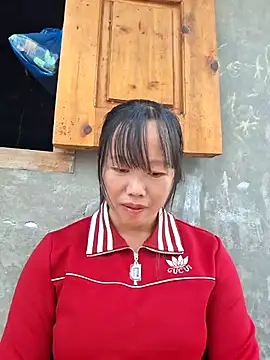 helenzz online show from October 27, 2025, 6:14 am