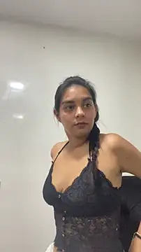 Snapshot of Selene_Wings22 chatting on February 15, 2026, 12:33 am Selene Wings22 online show from February 15, 2026, 12:33 am