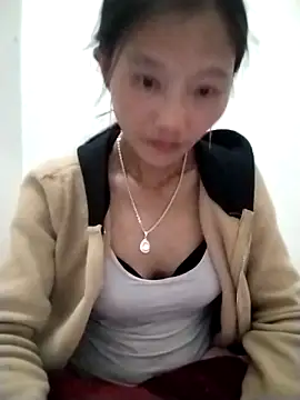 abigail-00 online show from November 27, 2025, 8:42 pm